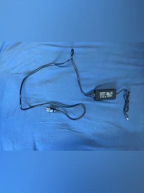 Yenyoh HP Pavilion charger